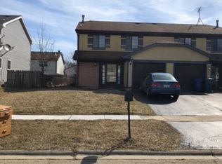 3903 Springlake Dr, Hanover Park, IL 60133