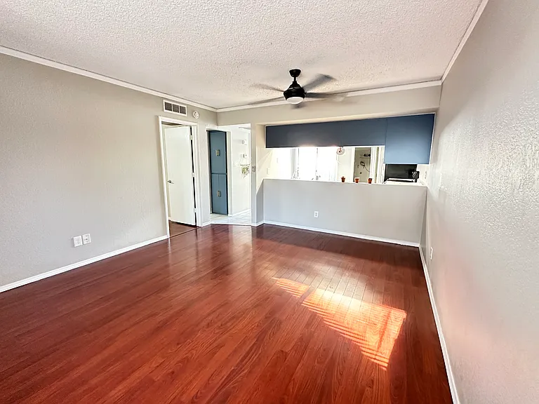 2838 E Beck Ln #3 — Photo 7