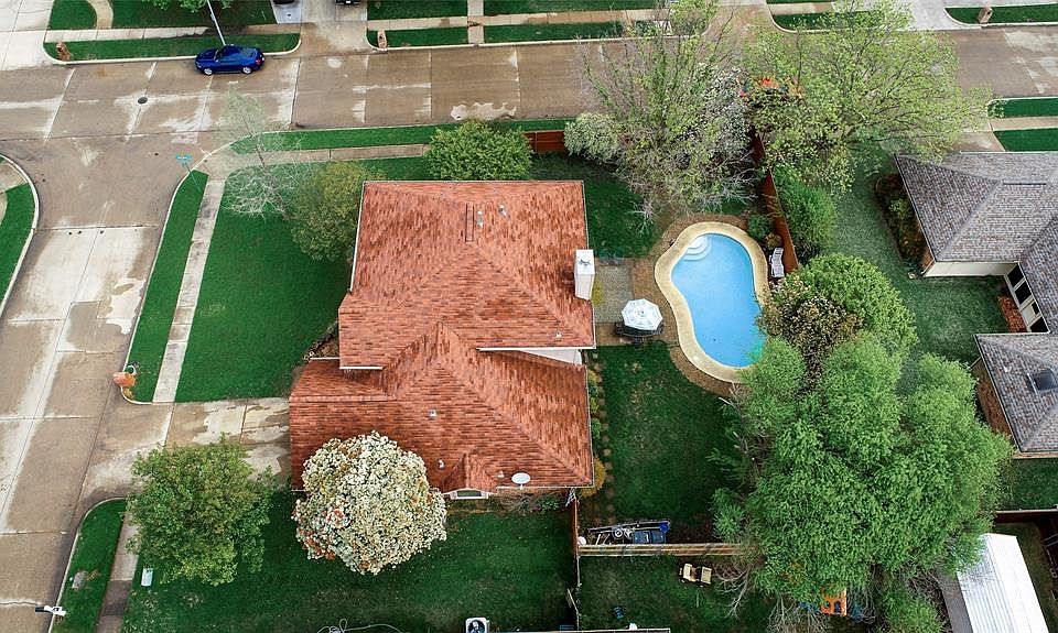 1st image of 301 Chaparral Dr