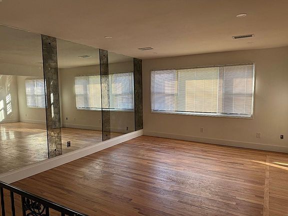 4th image of 254 N Railroad Ave #3
