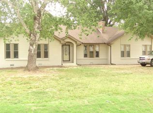 1304 Orchard Ln, Corinth, MS 38834