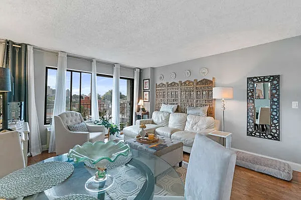 Rented by Daniel Gale Sotheby's International Realty | media 34