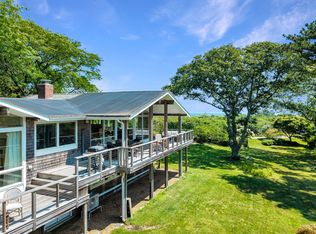 8 Wauwompauque Trl, Chilmark, MA 02535