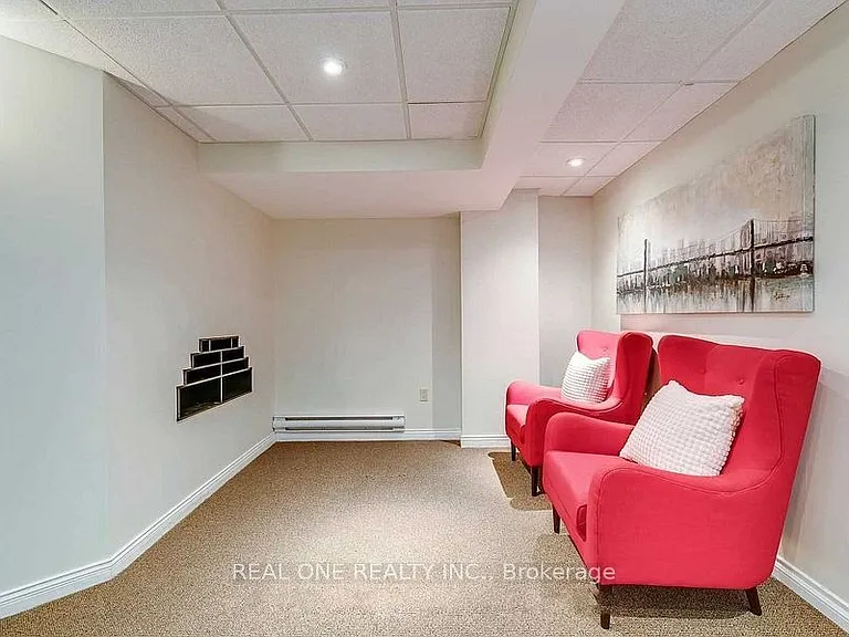1455 Liverpool St — Photo 24