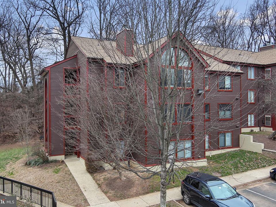 1st image of 2806 Lee Oaks Pl APT 202