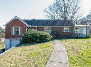 2008 Hackberry Ln, Nashville, TN 37206