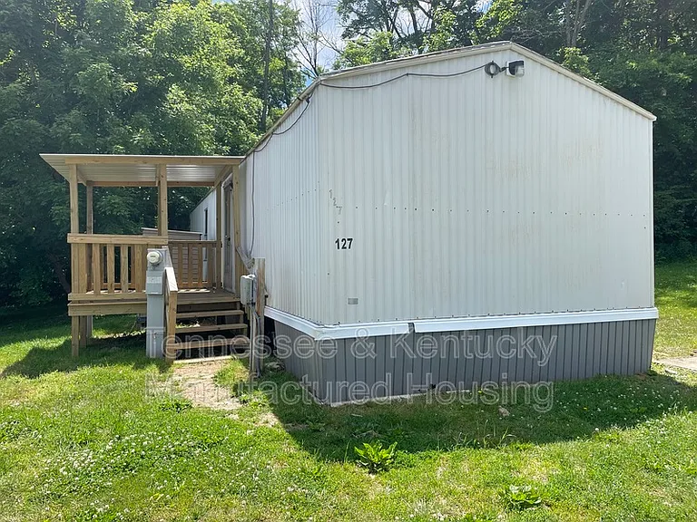 127 Cumberland Ln — Photo 1