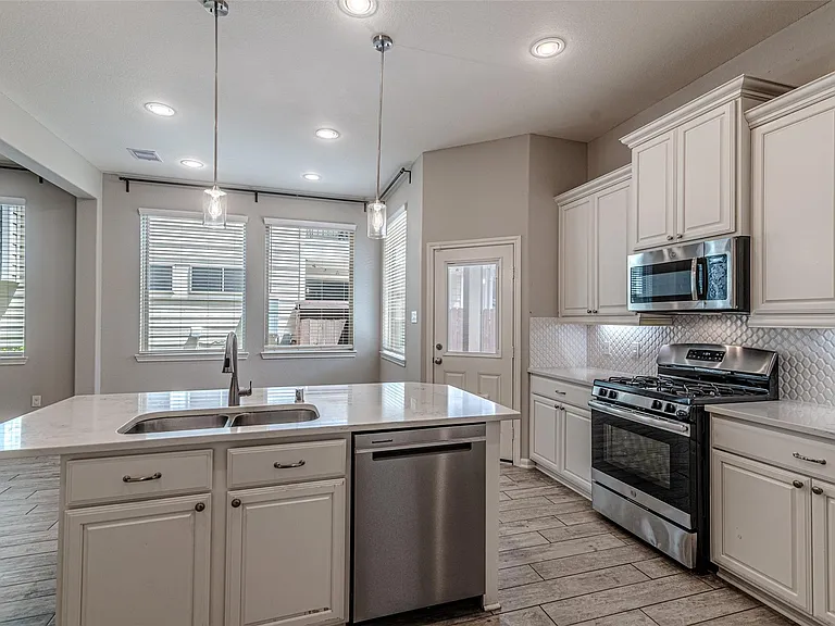 5543 Purple Meadow Ln — Photo 16