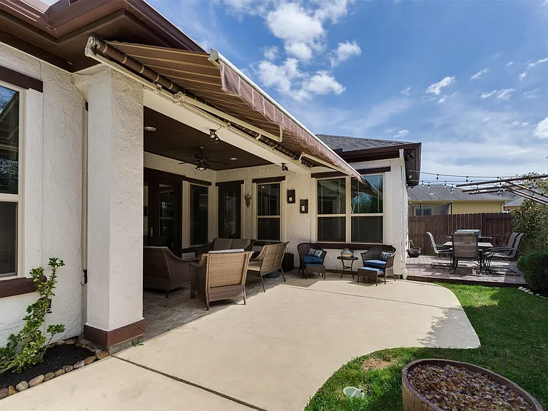 1826 Jade Hollow Ln — Photo 39
