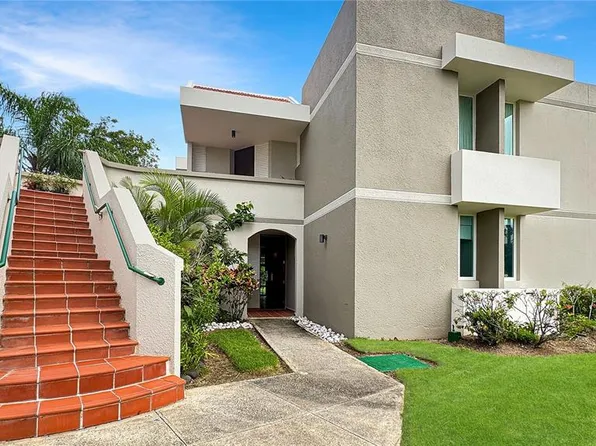 N Coast Vlg #643, Vega Alta, PR 00692