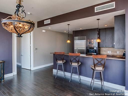 5th image of 600 E MARKET ST #2508