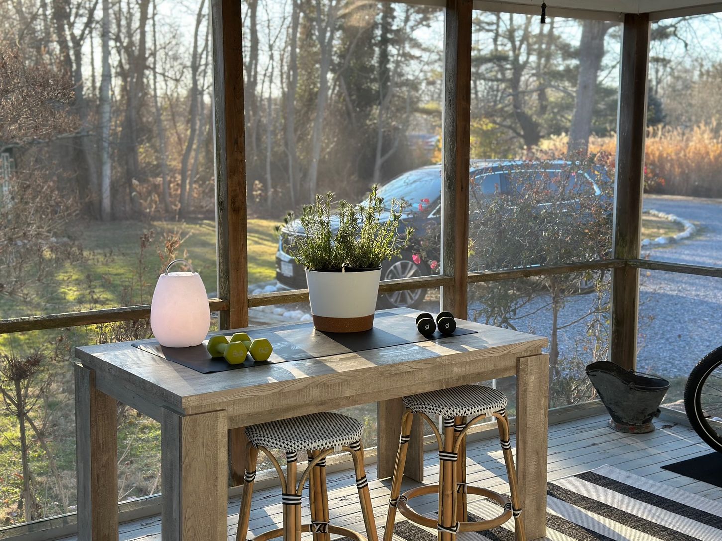  Screen porch off of kitchen