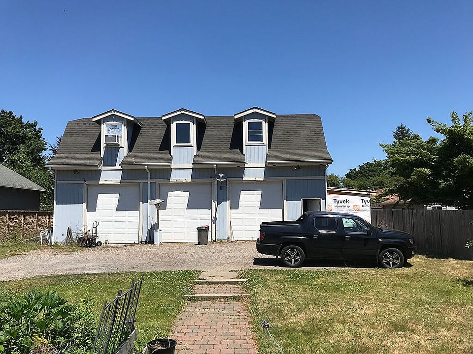 2nd image of 14001 SE Taylor St