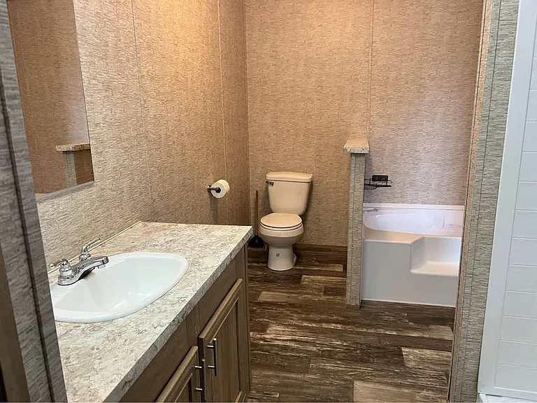 185 Gillham Rd — Photo 16