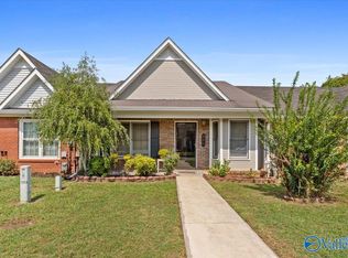 306 Woodridge Dr SW, Decatur, AL 35601