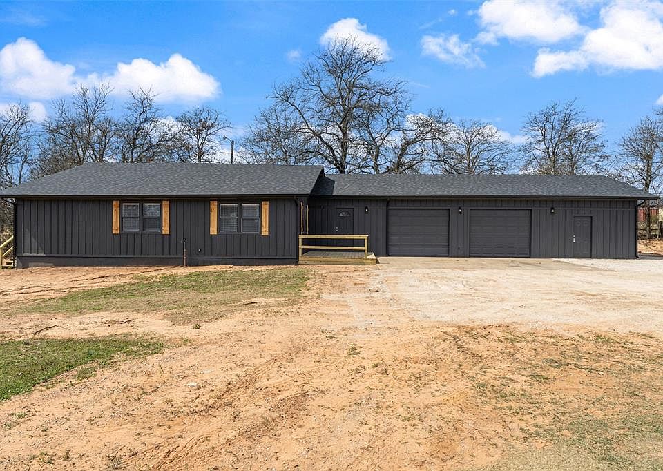 1st image of 30499 E Hill Dr