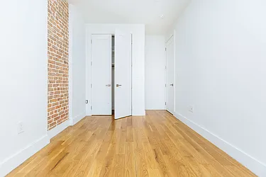 Rented by SCOUTBK.COM