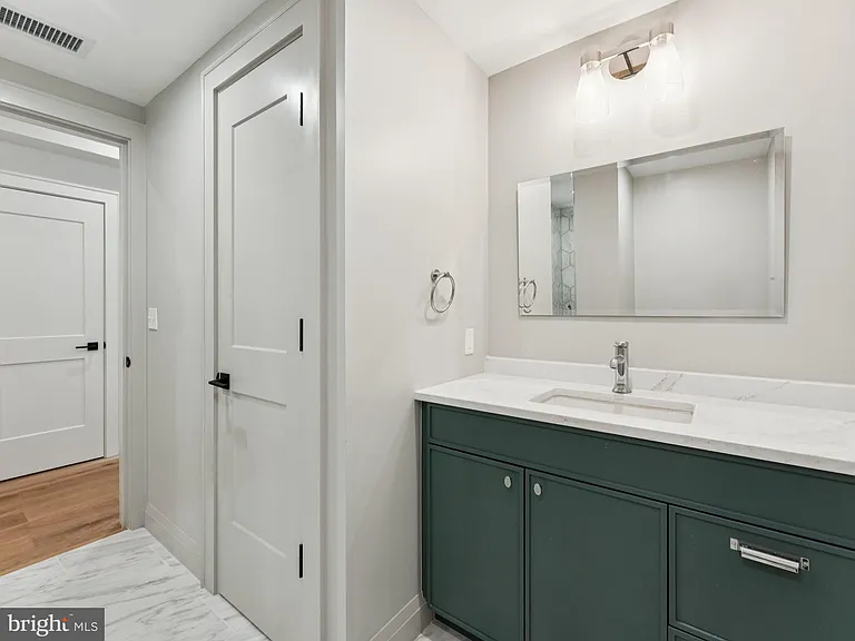 1508 21st St NW #2 — Photo 20