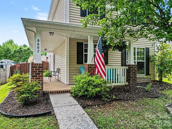 8007 Rolling Meadows Ln, Huntersville, NC 28078