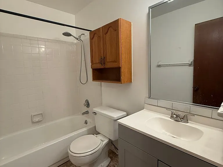 7200 SW 8th Ave #T128 — Photo 32