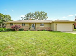 8711 Maple Crest Dr, Racine, WI 53406