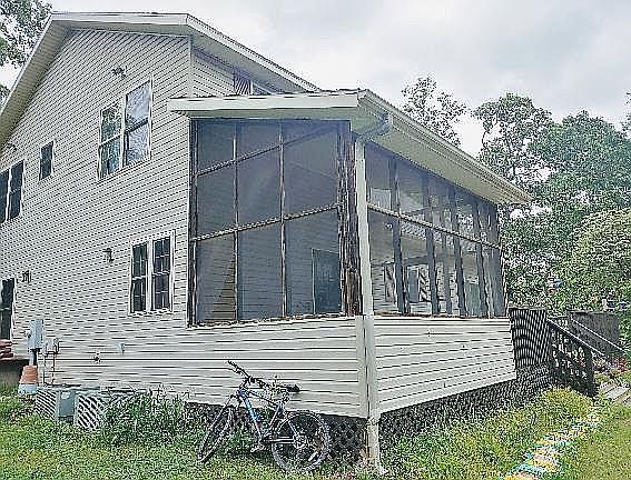 2nd image of 442 Valley West Dr