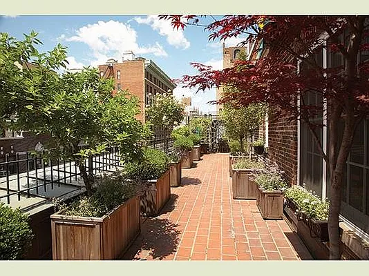 Sold by Stribling | media 20