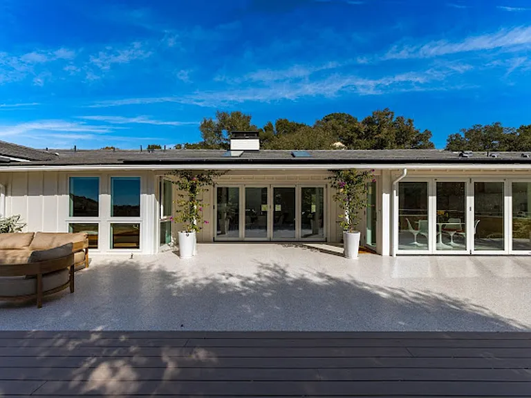 1057 Monte Dr — Photo 13