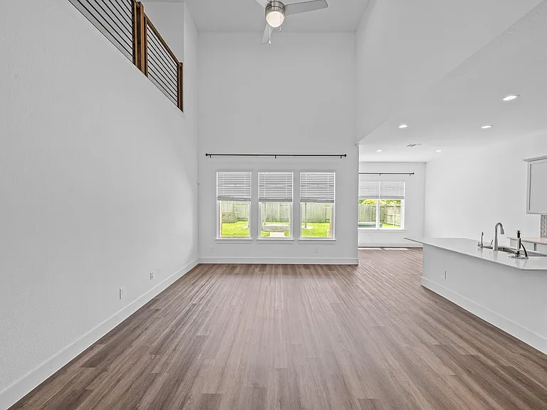 4227 Magliana Ln — Photo 11
