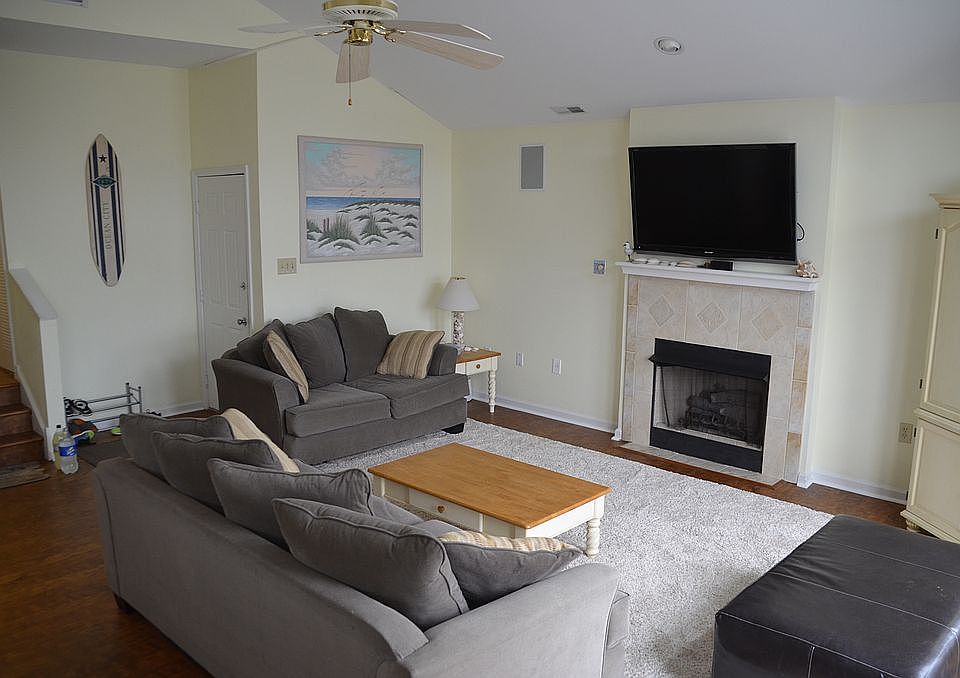 1st image of 2722 Central Ave