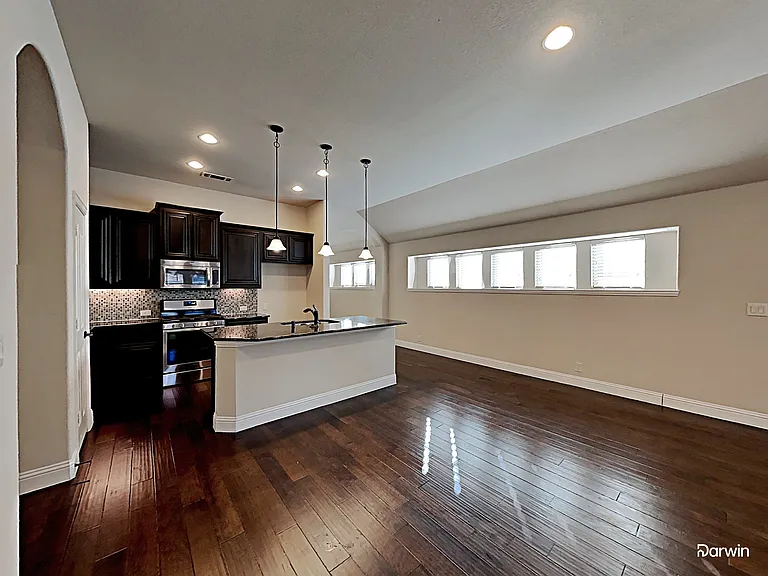 9208 Vineyard Ln — Photo 3