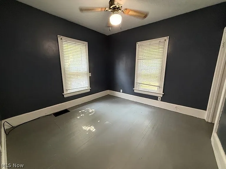 1504 Preston Ave — Photo 24
