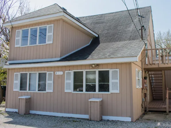 8911 Dixie Hwy, Ira, MI 48023