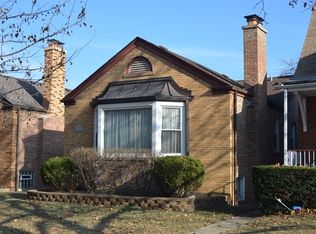 6735 N Mozart St, Chicago, IL 60645