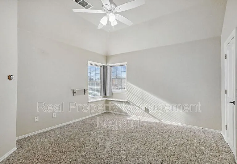 5004 Seville Ln — Photo 26