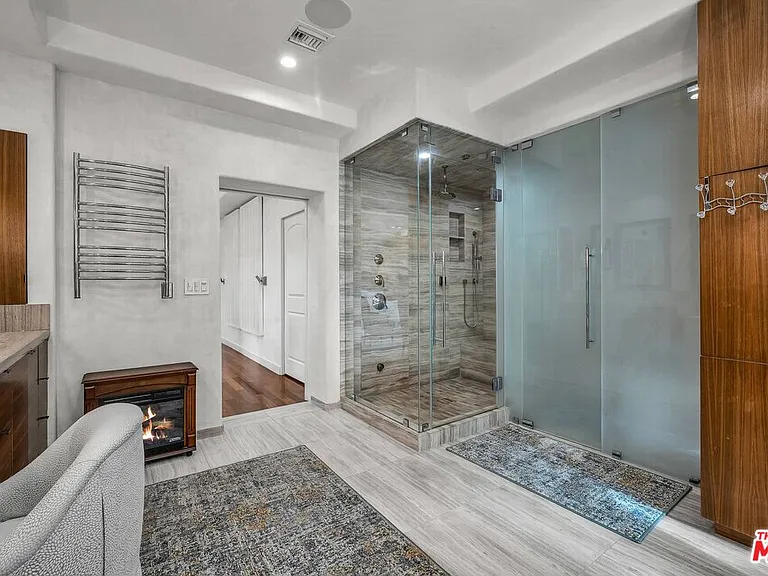 3110 Benedict Canyon Dr — Photo 30