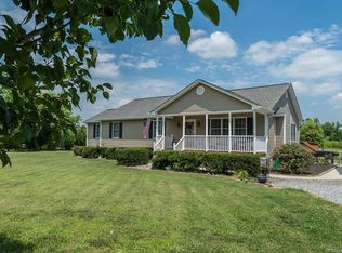 11628 Old Stage Rd, North Dinwiddie, VA 23805