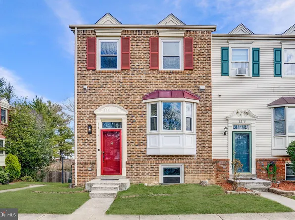8213 Roxbury Dr, Alexandria, VA 22309