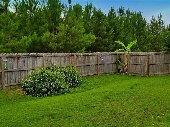2nd image of 605 Iberville Dr