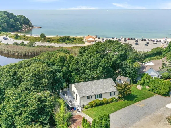 24 Jae Road, Falmouth, MA 02540