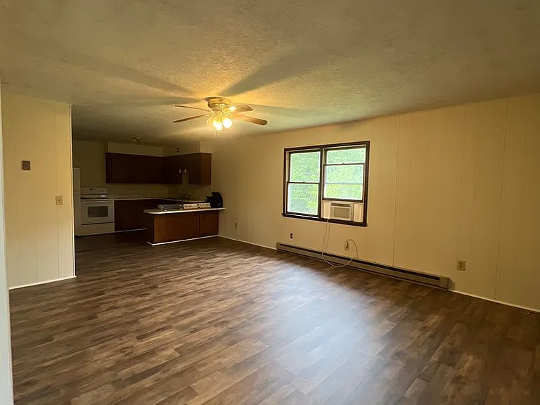 25545 Nugget Dr #4 — Photo 2