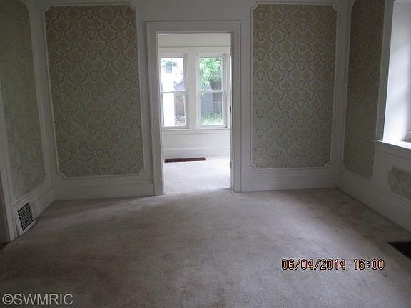 4th image of 1830 Union Ave SE