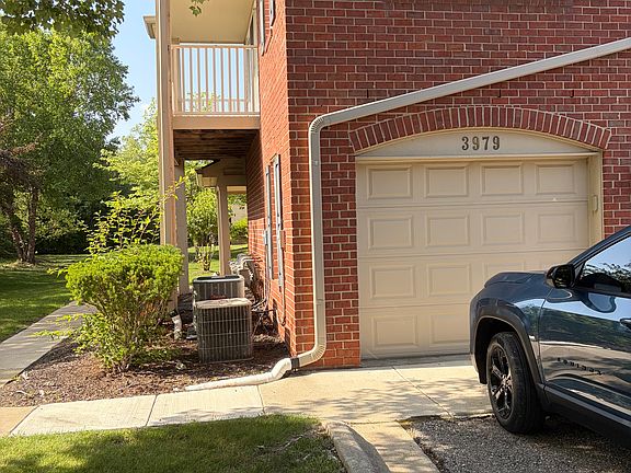 4th image of 3979 Berkeley Ave