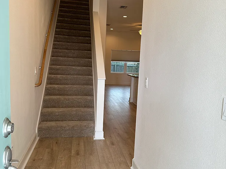 12723 Indian Rocks Rd — Photo 2