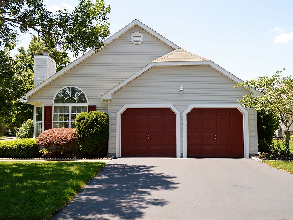 1st image of 2800 Danbury Ln
