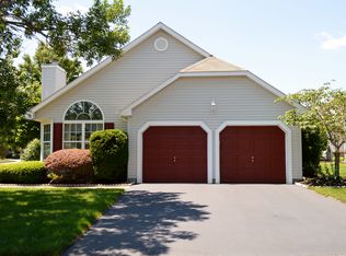 2800 Danbury Ln, Toms River, NJ