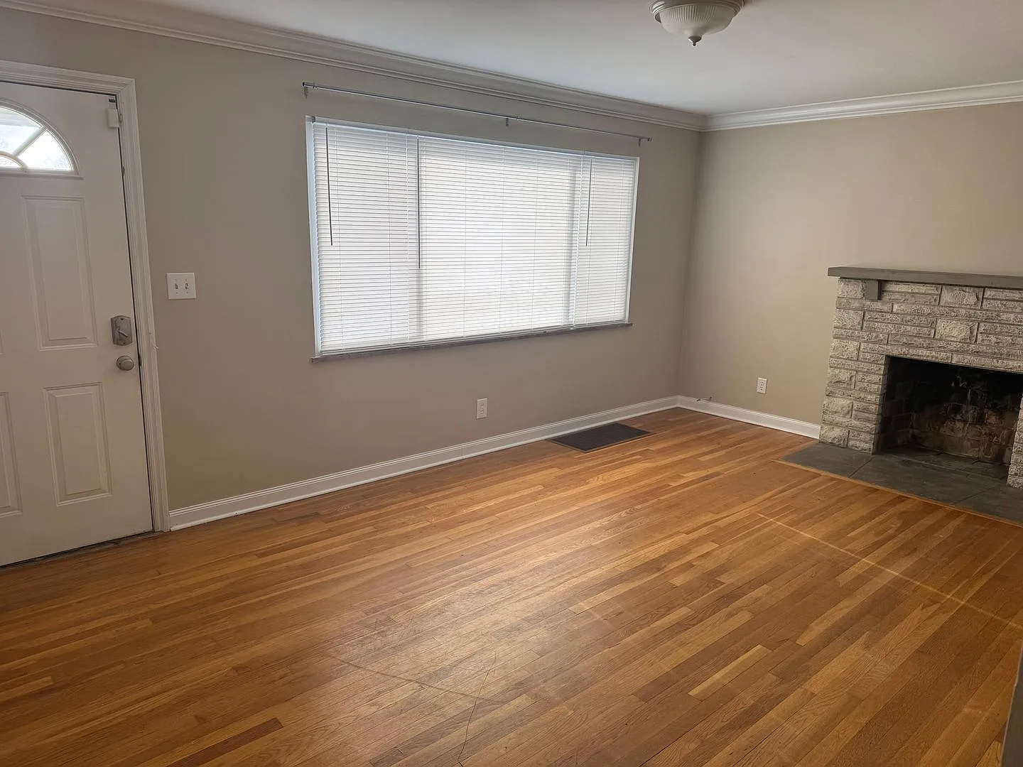 3 Bedroom Cape Cod - Upper Arlington, OH — Photo 3
