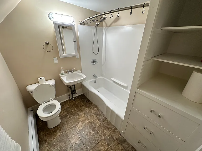 129 Rankin St #2 — Photo 6