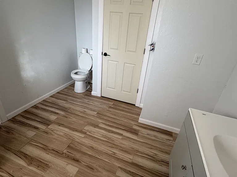 811 N Mustang Rd — Photo 5