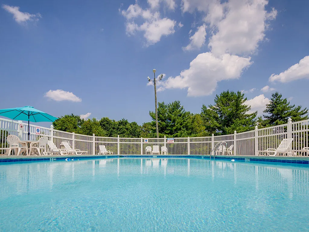 Quail Ridge Apartments — Photo 1